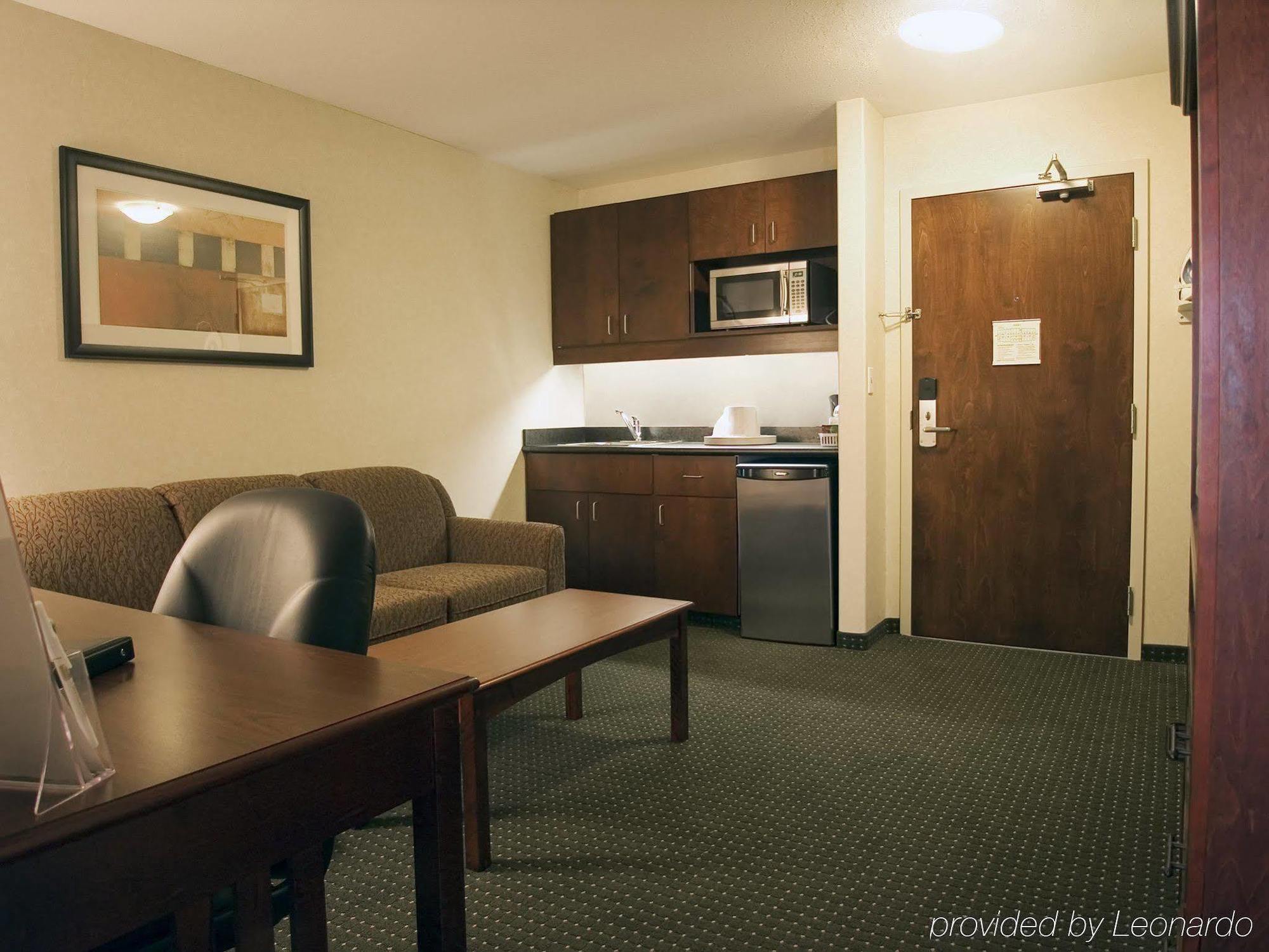 Lakeview Inns & Suites - Slave Lake Номер фото